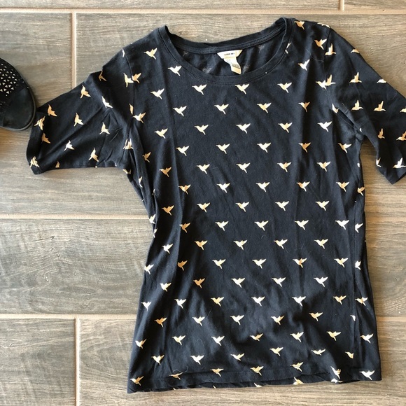 Black Short Sleeve Shirt with Bird Print - Picture 1 of 2